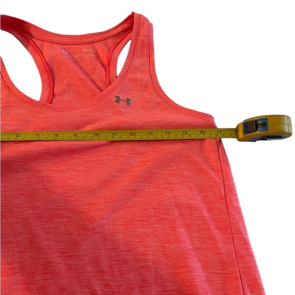 Bright pink under armor active tank top - Picture 4 of 4
